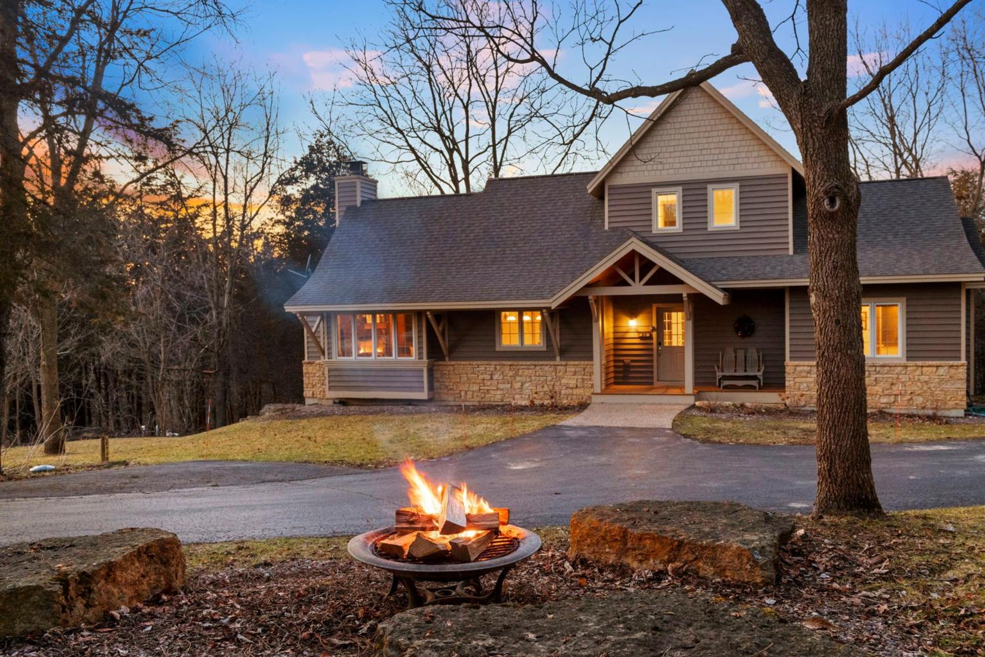 The Lodge, 'North Woods' Style, Boutique Galena Getaway! Exterior photo